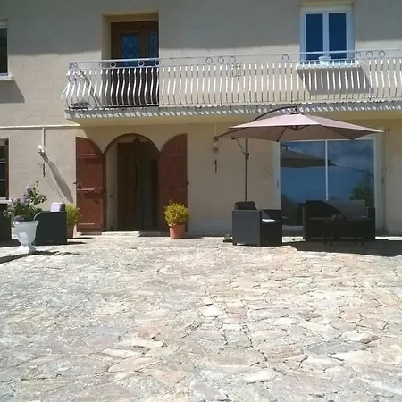 Emmony Bed & Breakfast 3*