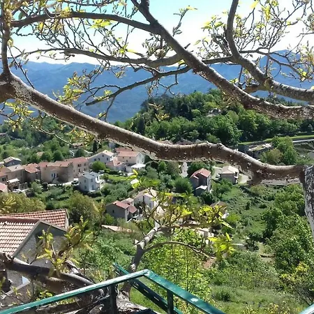 Bed and Breakfast Emmony 3*