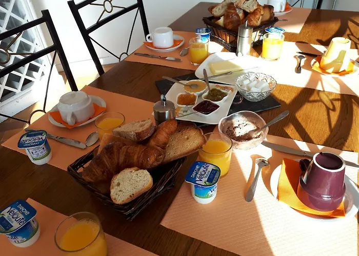 Frühstückspension Emmony 3*